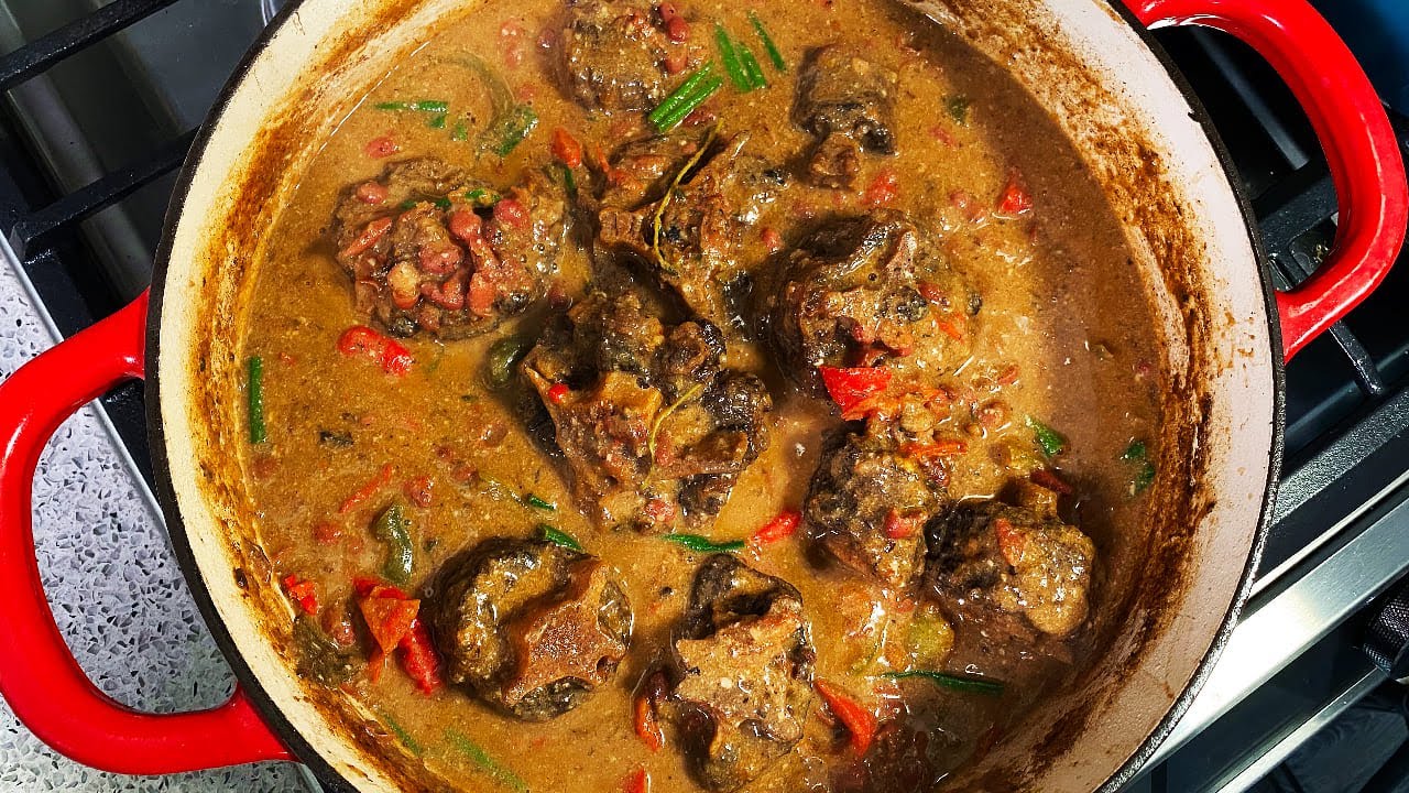 Classic Brown Stew Oxtail - Pantry Vault