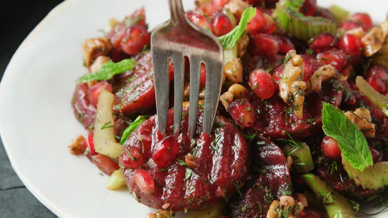 Turkish Beet Salad Recipe - Pantry Vault
