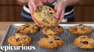 The Best Chocolate Chip Cookies You’ll Ever Make (Bakery-Quality)