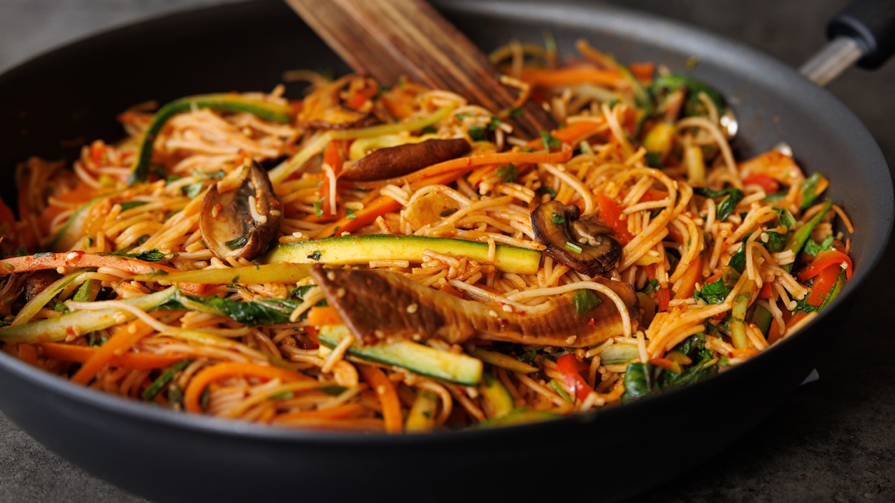 Vegan Korean Style Stir Fry Noodles - Pantry Vault