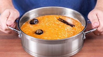Shurbat Al-Baida: Savory Chicken and Oat Soup