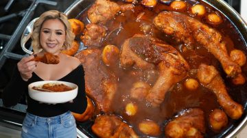 Pollo Colorado Con Papas