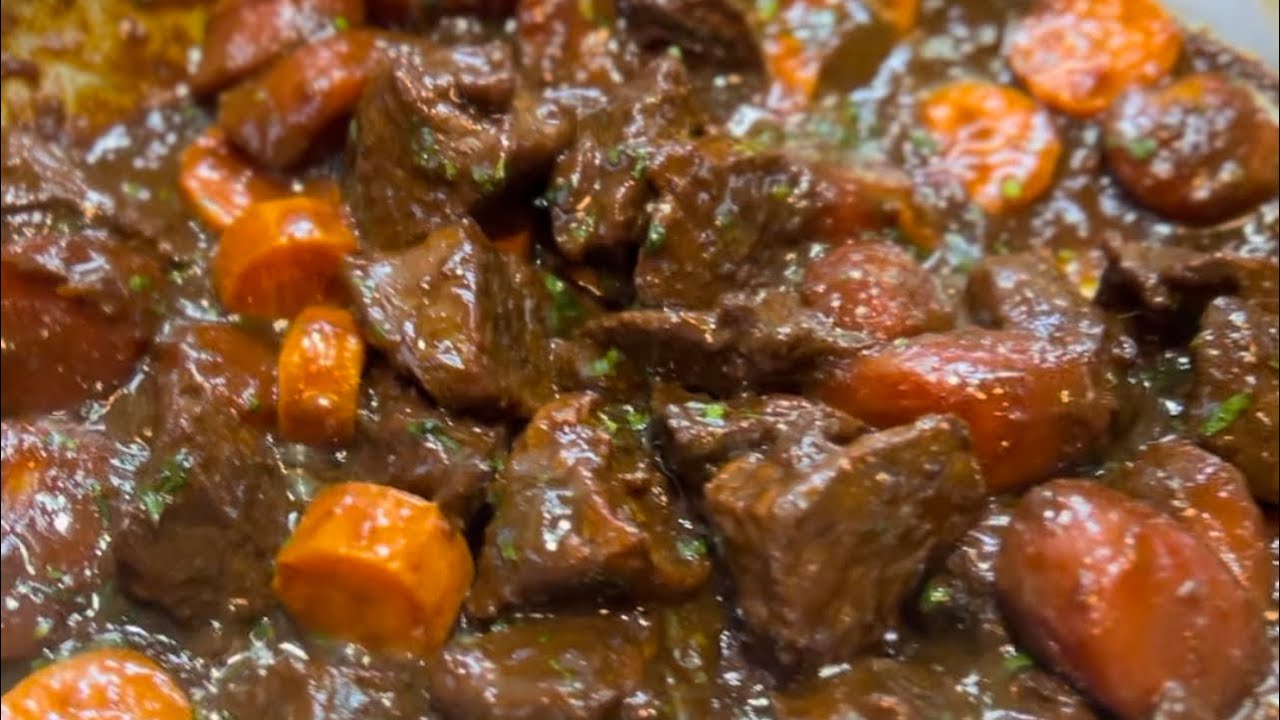 Delicious Beef And Carrot Recipe - Pantry Vault