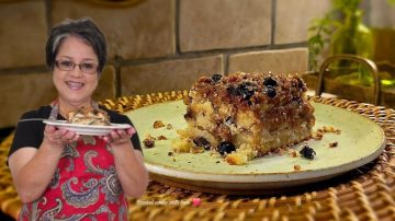 Blueberry Pecan Coffee Cake