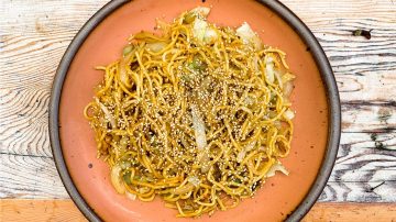 Yakisoba with Seasonal Vegetables