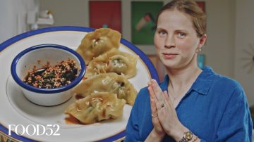 How to Make Pork and Chive Dumplings
